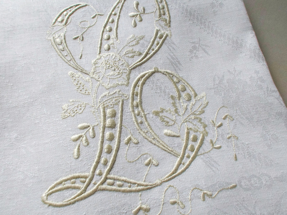 Monogram &quot;L&quot; Fringed Italian Linen Damask Show Towel 25x50