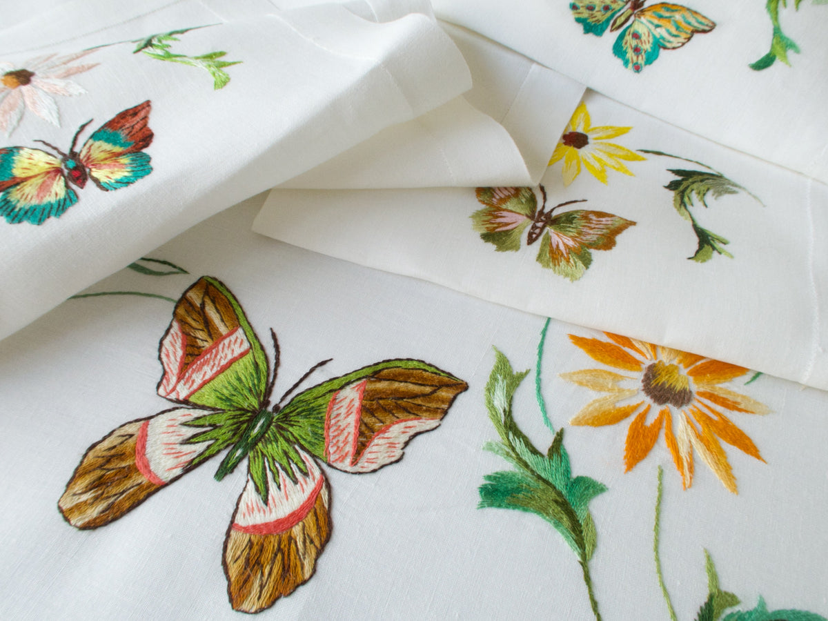 Butterflies D Porthault Embroidery 92&quot; Round Tablecloth &amp; 12 Napkins
