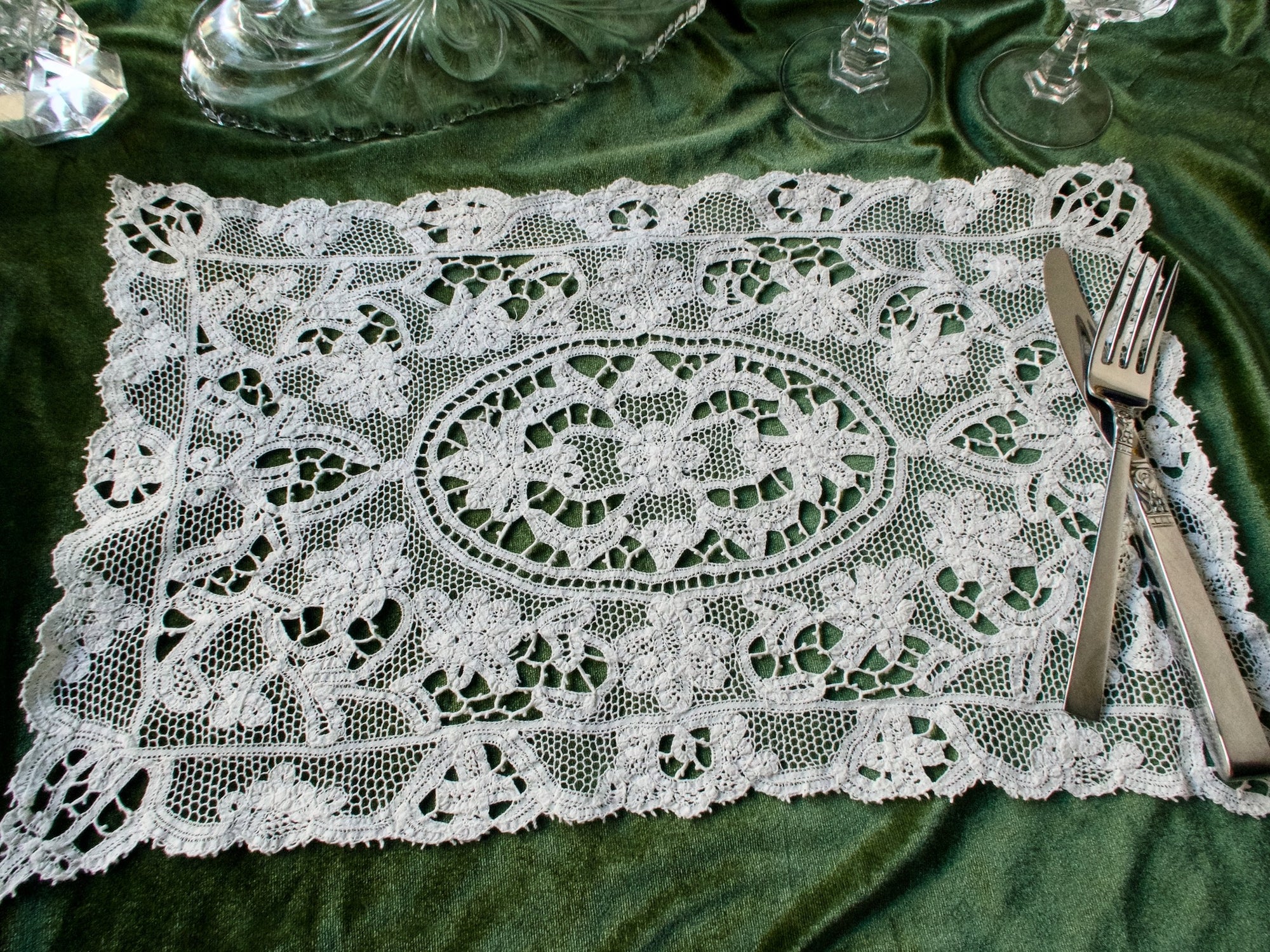 Vintage Renaissance Lace 8 Placemats