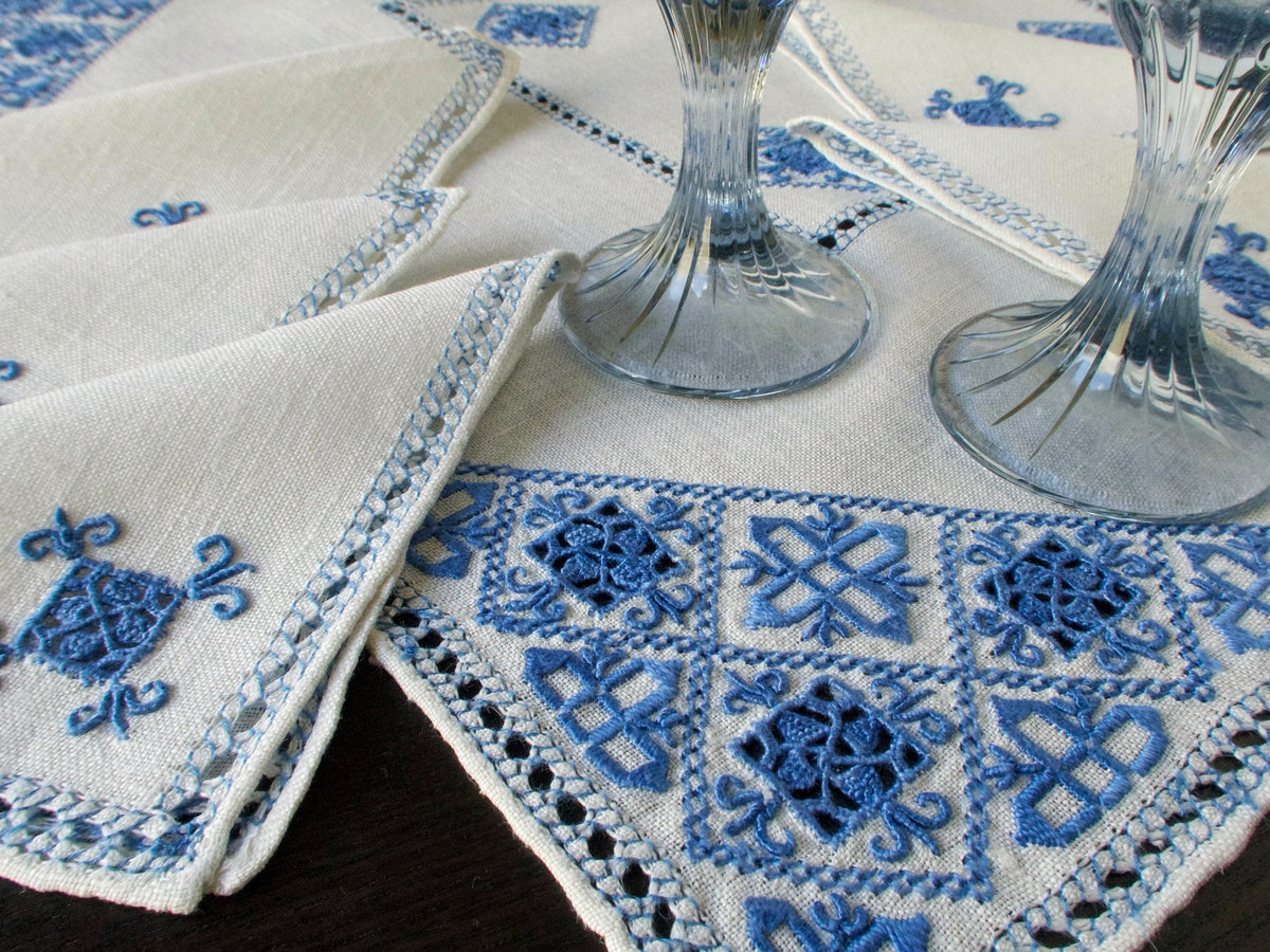 Striking Vintage Italian Cocktail Napkins, Set of 6 Plus Centerpiece