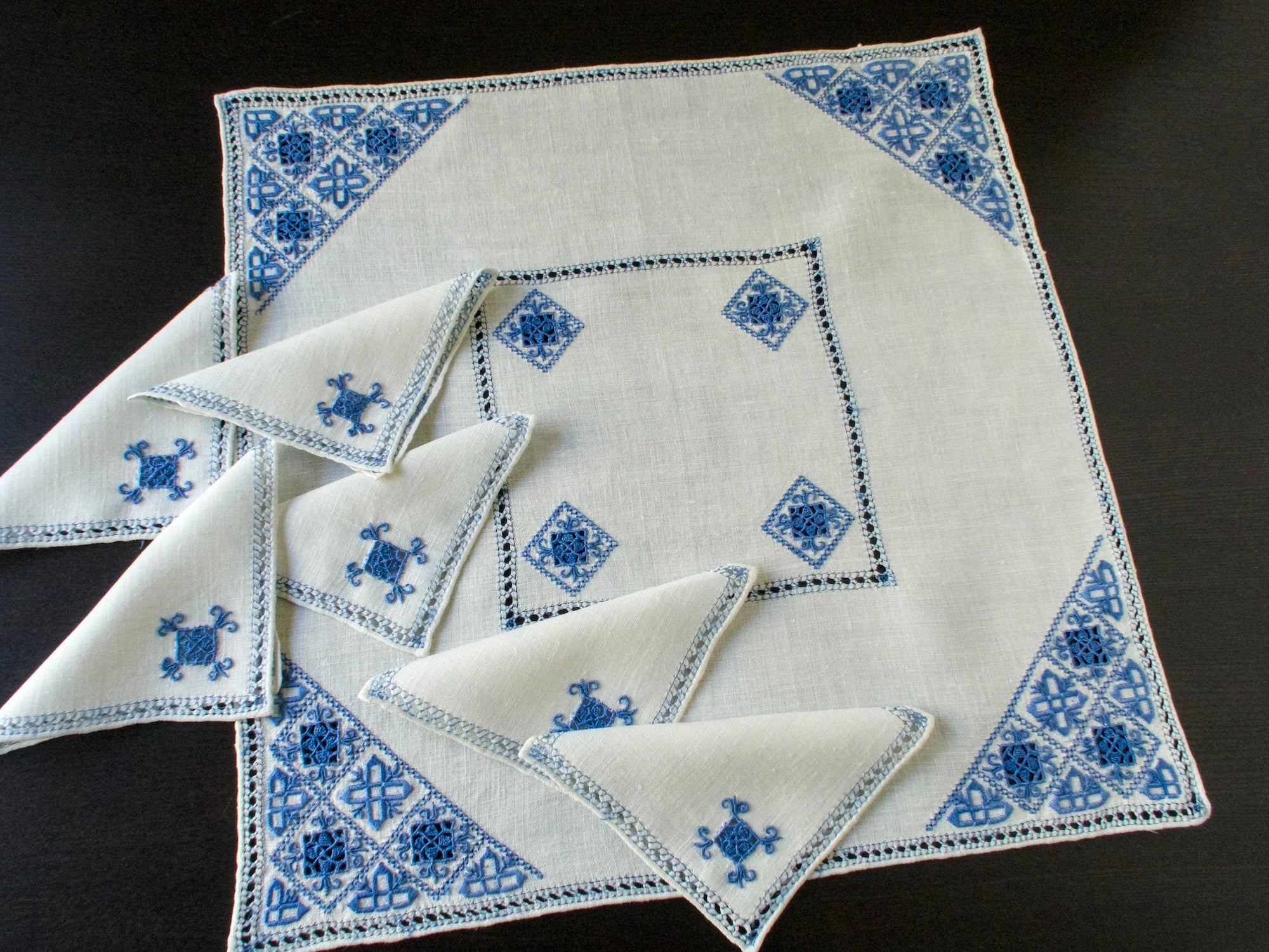 Striking Vintage Italian Cocktail Napkins, Set of 6 Plus Centerpiece