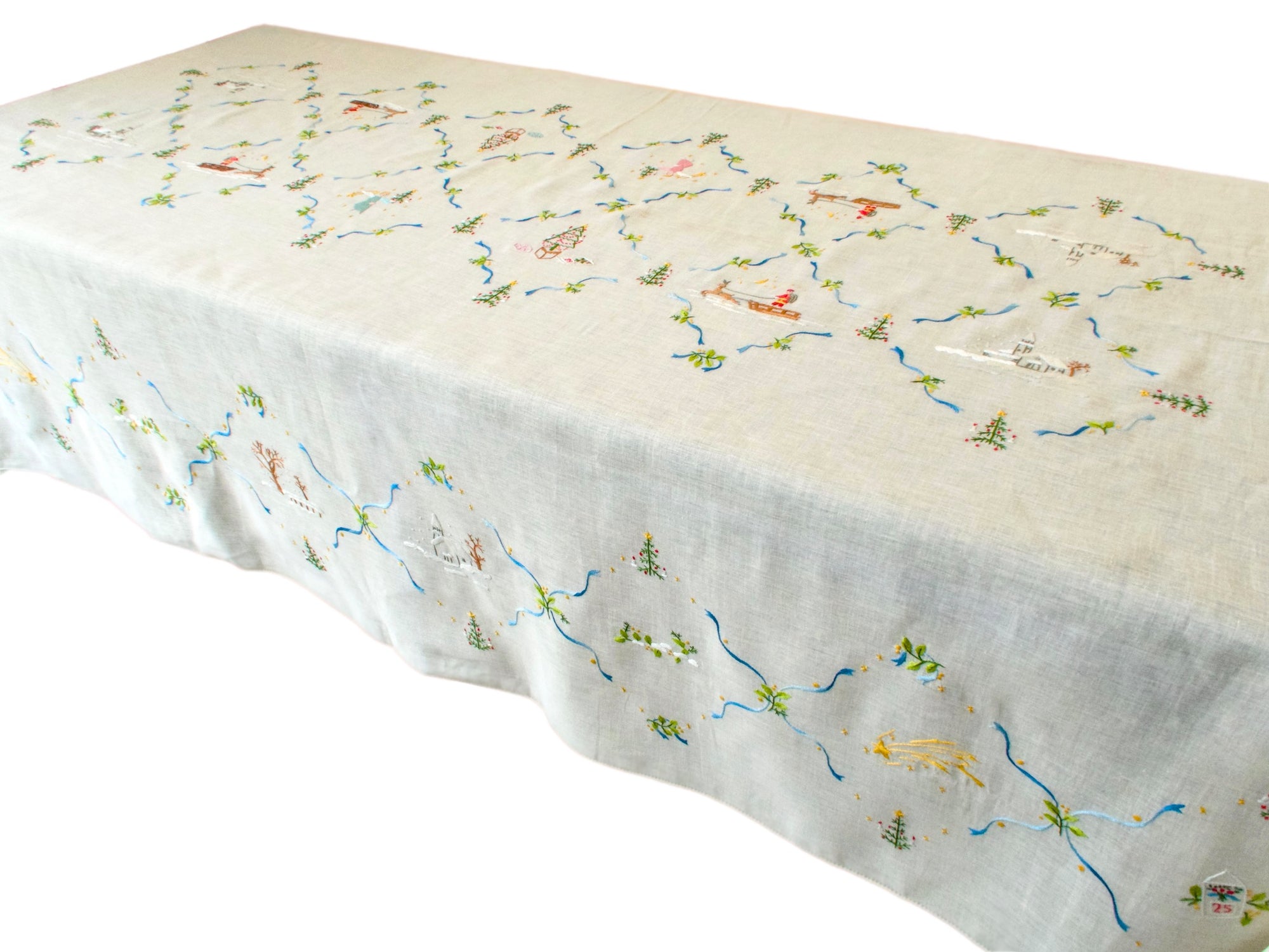 Christmas Vintage Italian Embroidered Linen Tablecloth 68x106”, 12 Napkins