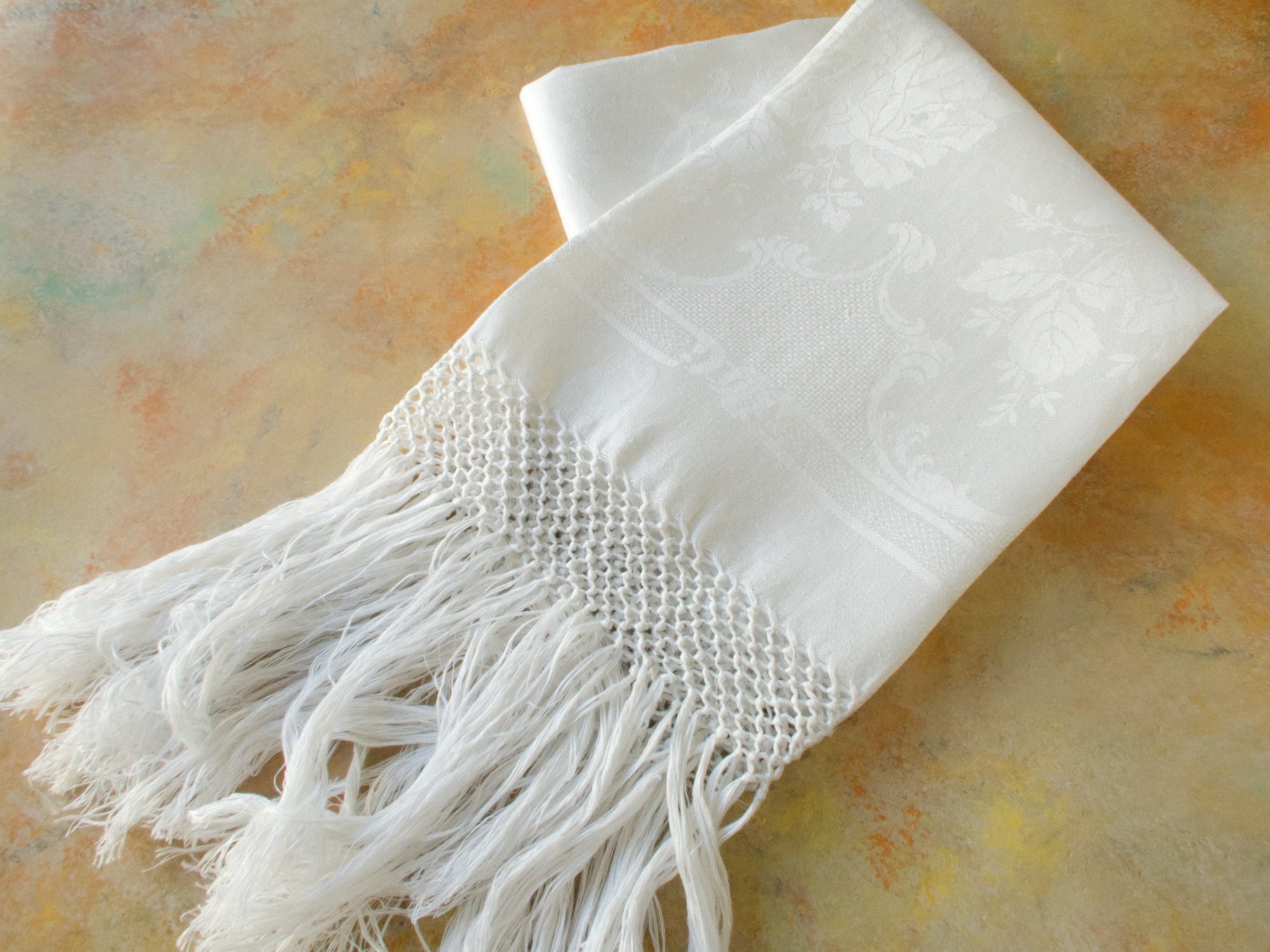 Fringed Italian Linen Damask Show Towel 26x54