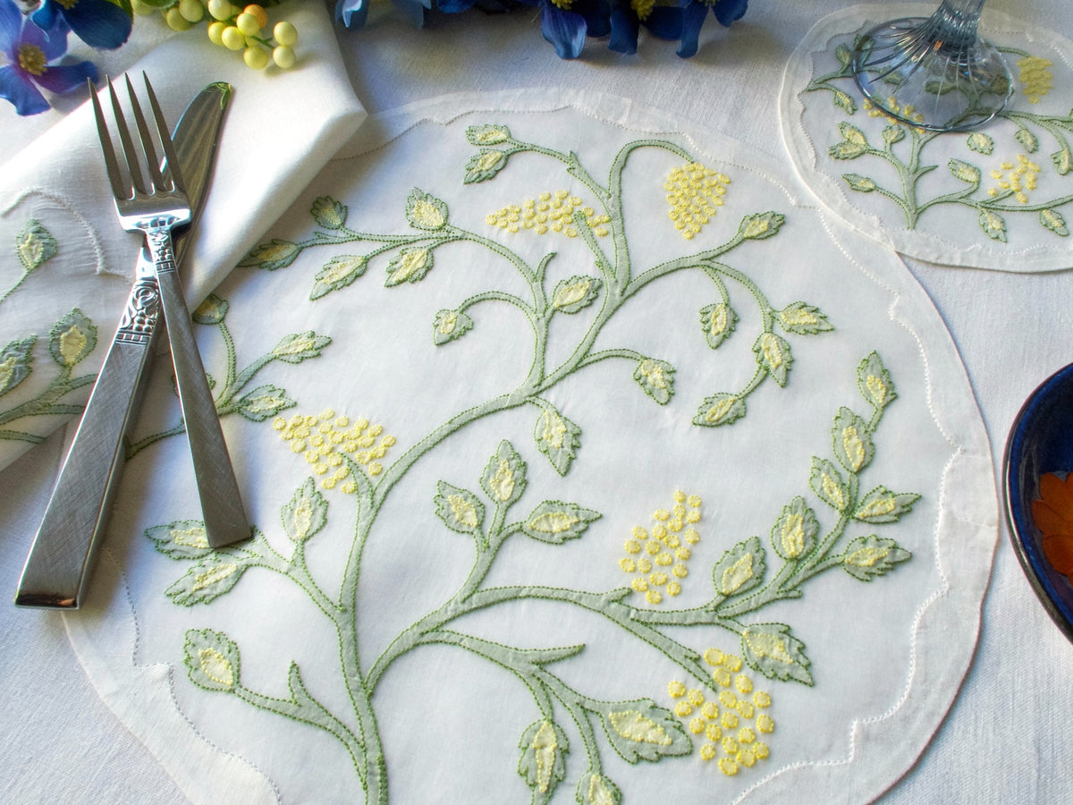 Jacobean Flowers Vintage Madeira Embroidery Placemat Set for 6