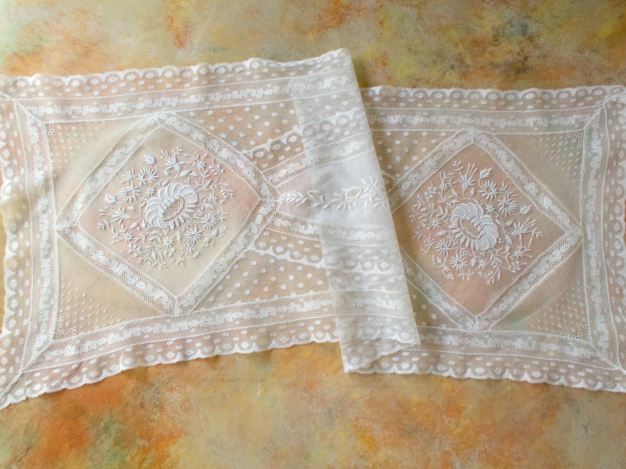 Normandy Lace Vintage French Table Runner 14x36