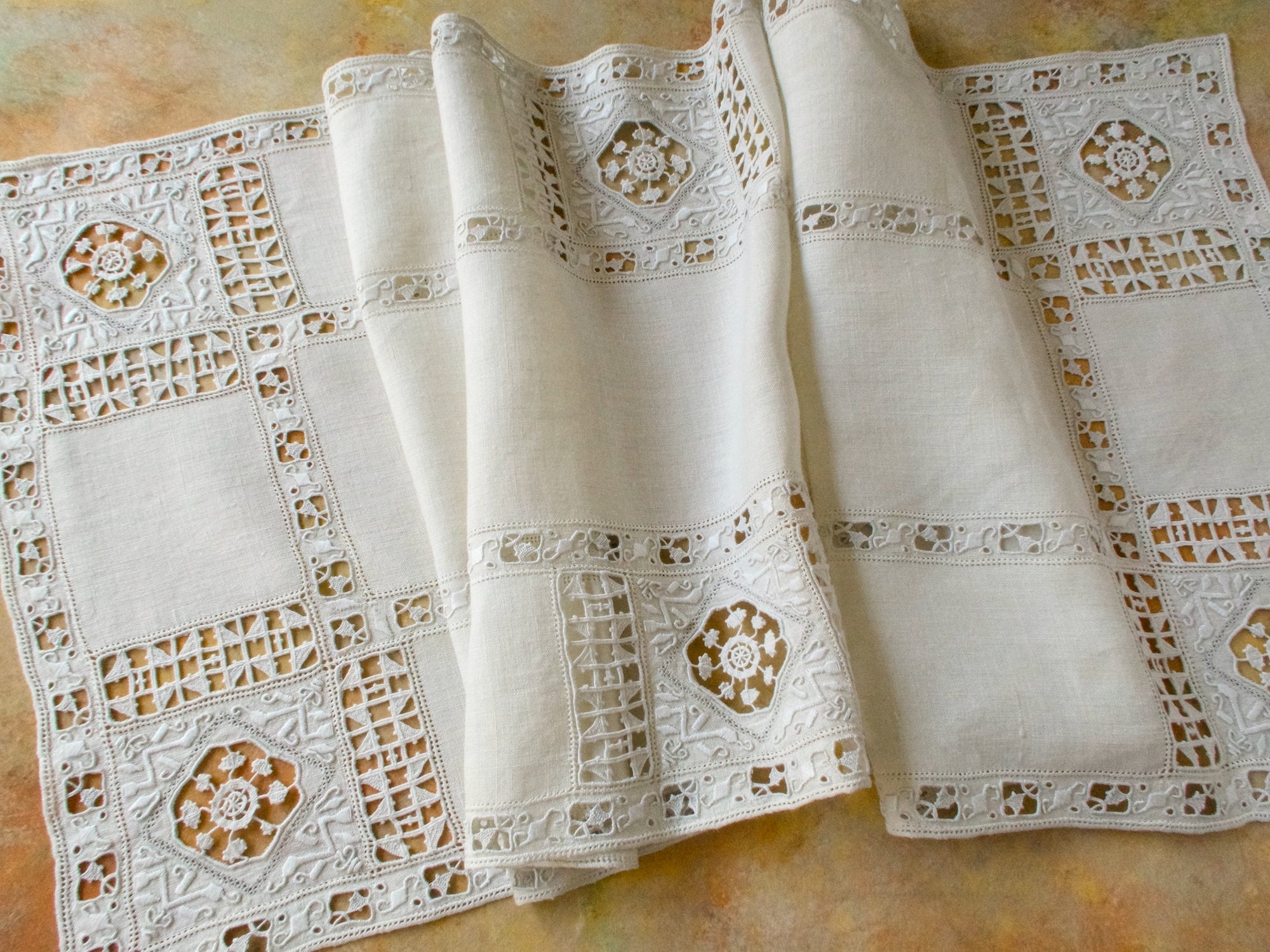 Linen & Lace Vintage Italian Table Runner 16x52