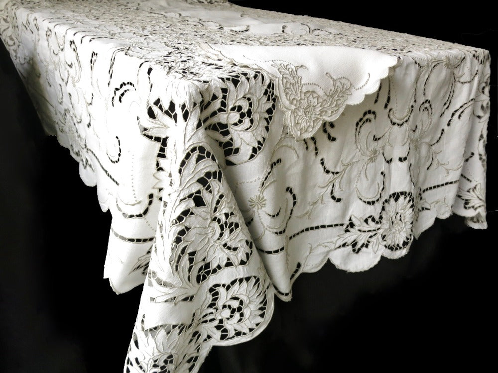 Fine Vintage & Antique Tablecloths Page 4 - Things Most Delightful